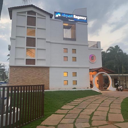 Hotel Airport Regency à Devanahalli Extérieur photo