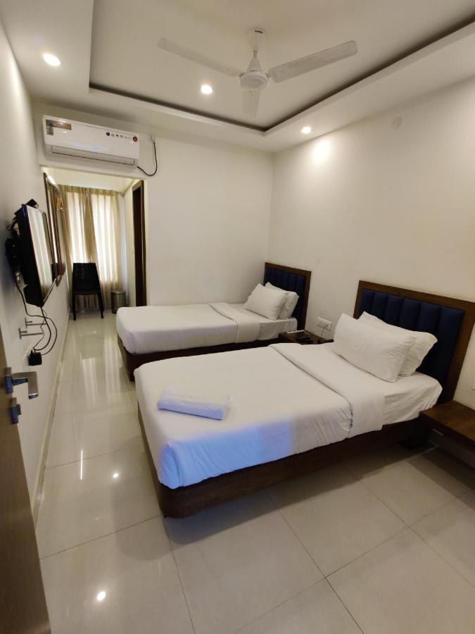 Hotel Airport Regency à Devanahalli Extérieur photo