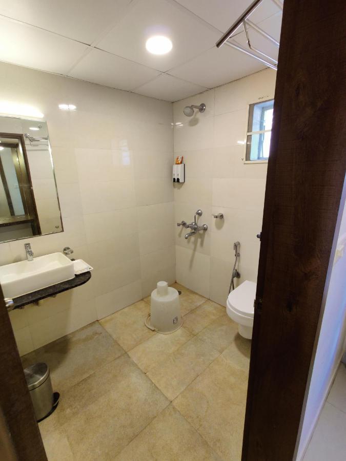 Hotel Airport Regency à Devanahalli Extérieur photo