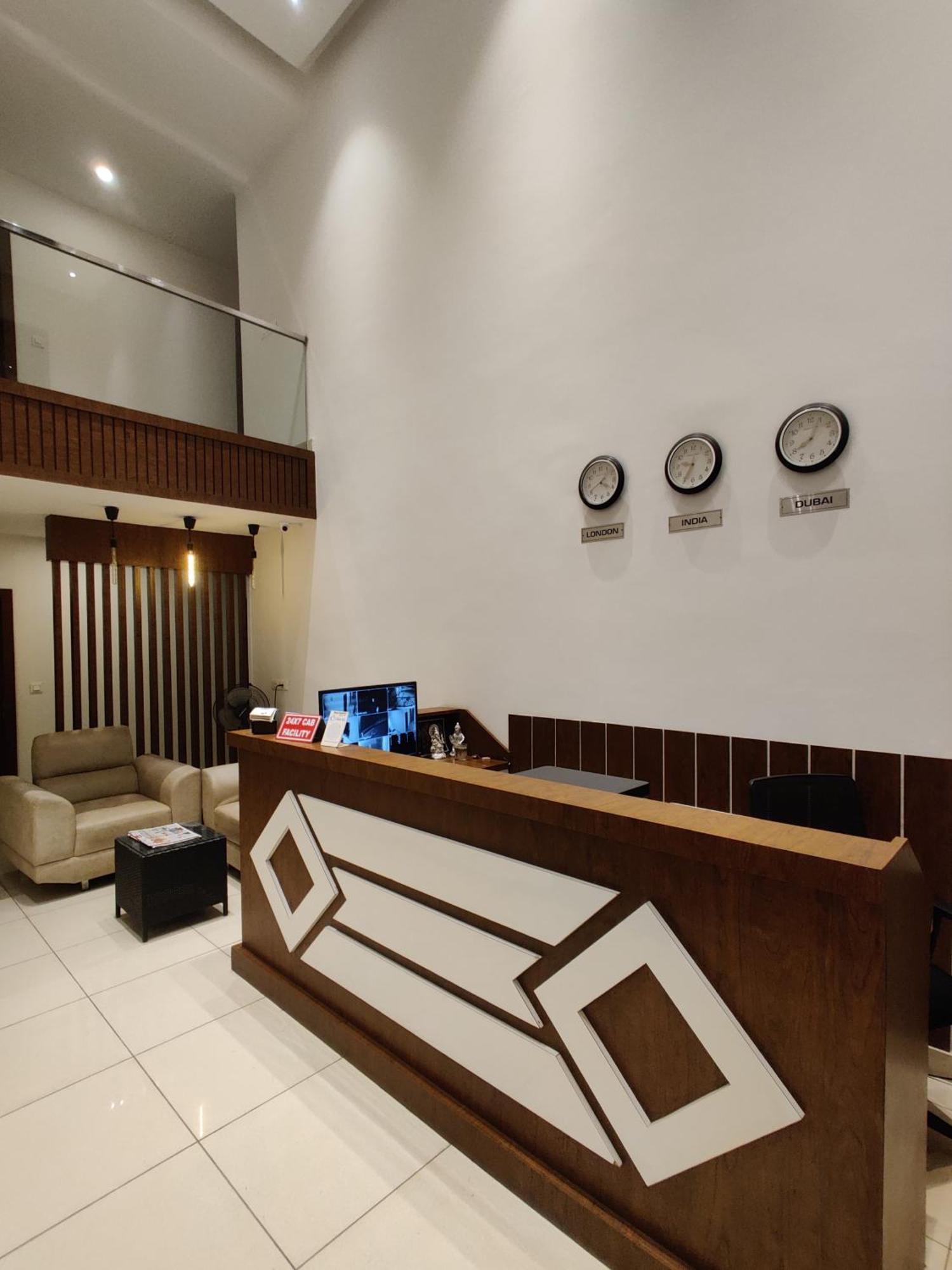 Hotel Airport Regency à Devanahalli Extérieur photo