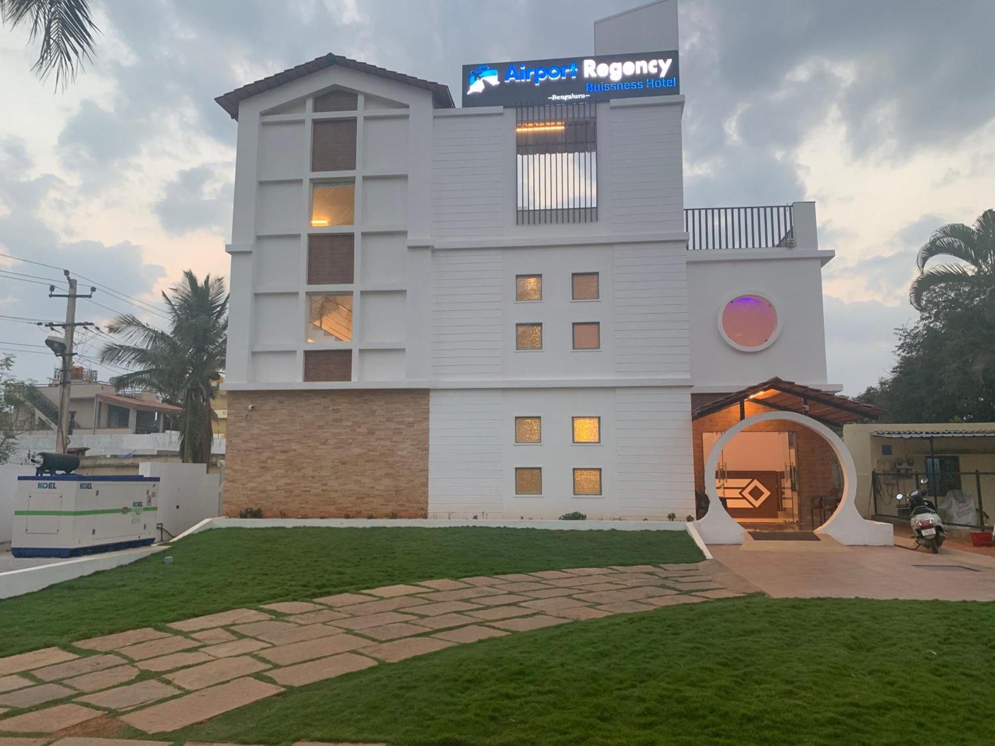 Hotel Airport Regency à Devanahalli Extérieur photo