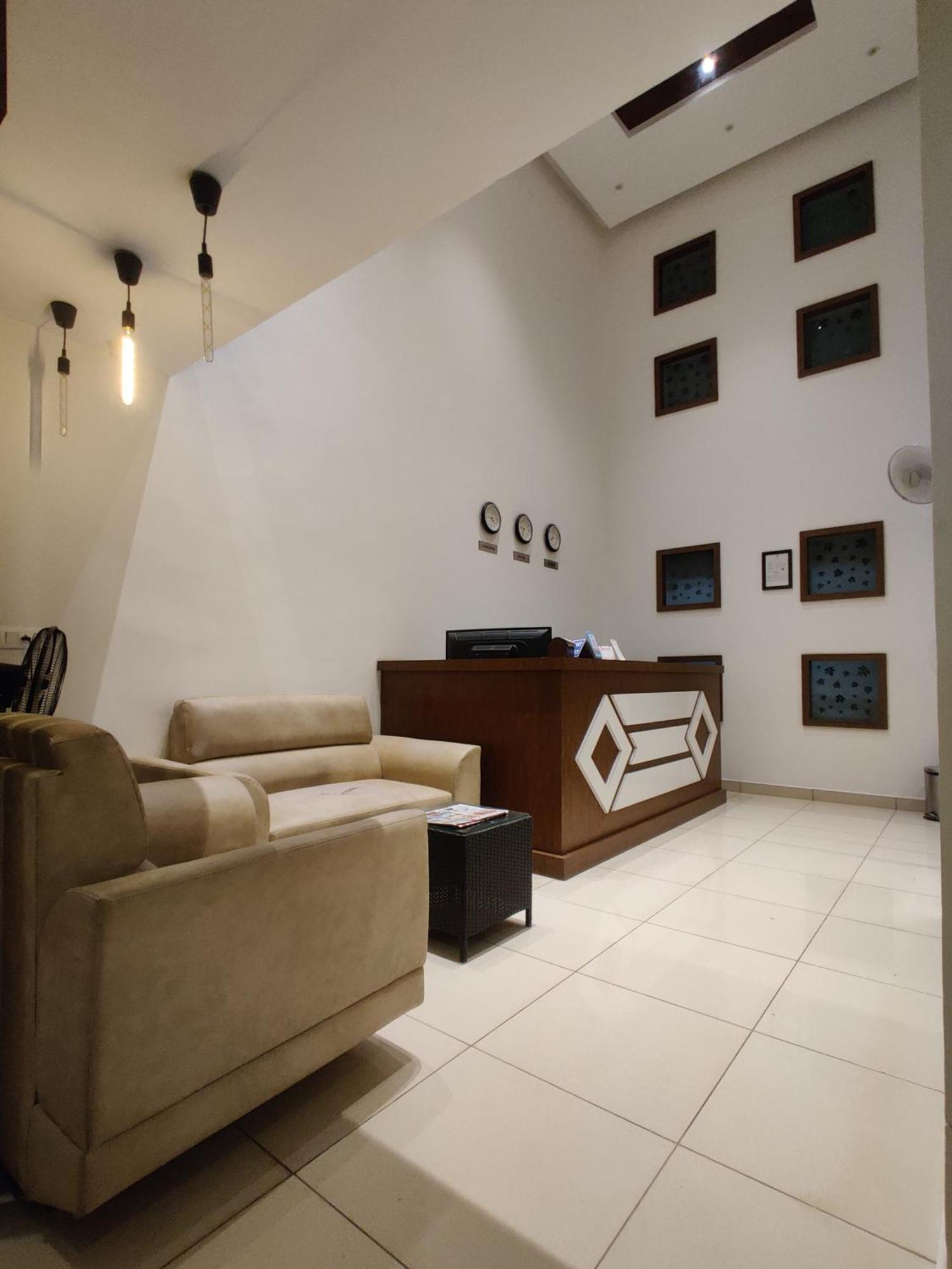 Hotel Airport Regency à Devanahalli Extérieur photo